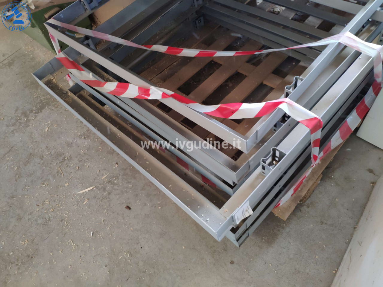 Foto 1 — N.4 controtelai Bauxt 85x210cm e n. 5 controtelai Bauxt 90x210cm Portoncino blindato usato senza chiave Serramenti varie tipologie misure e modelli tutti in pvc il tutto a monte