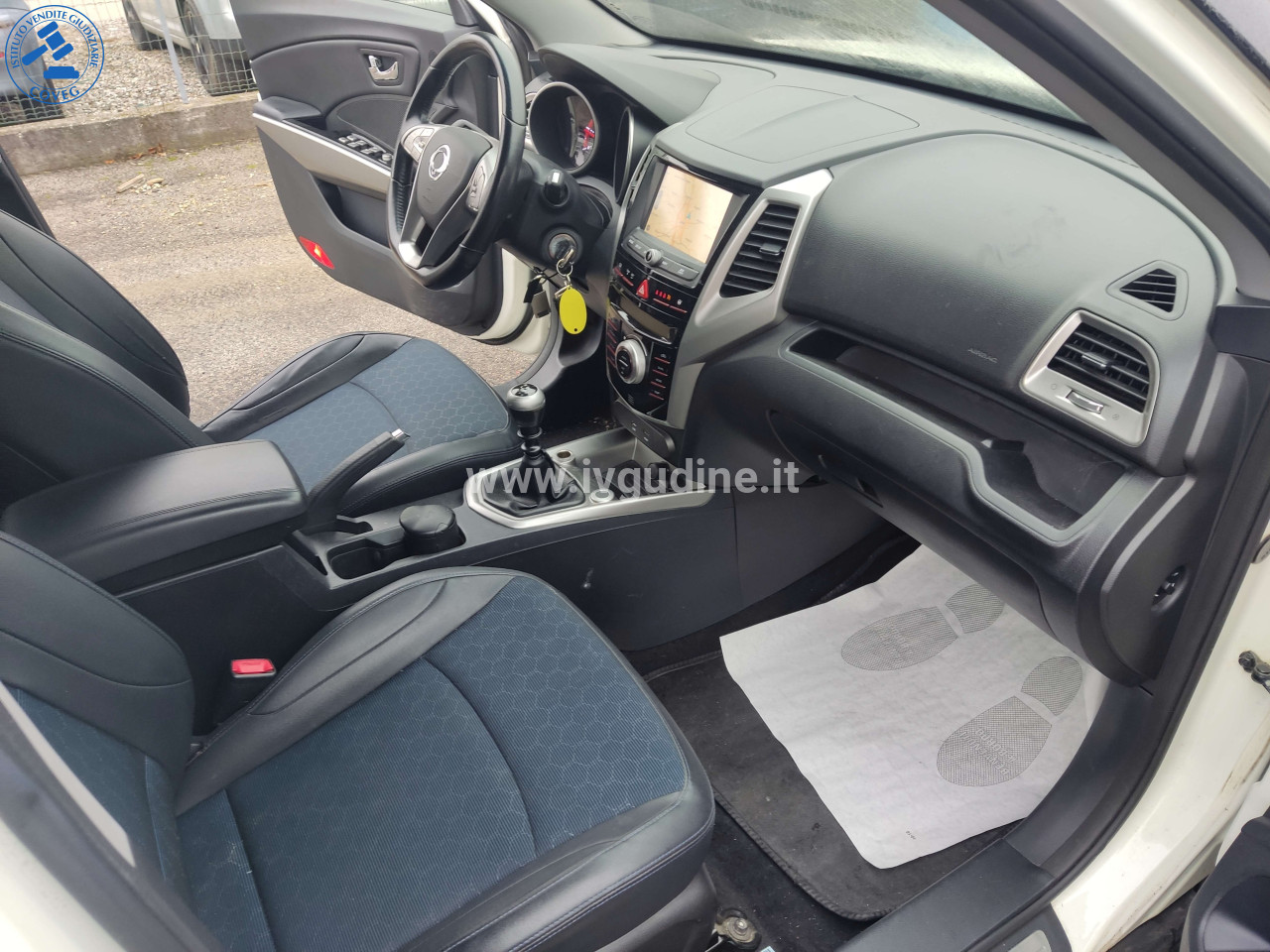 Foto 18 — Autoveicolo SSANGYONG TIVOLI targato FD96***, anno di immatricolazione 2016, cc 1.597, kW 84,60 (115 CV), alimentato a gasolio, km rilevati 87.806, provvisto dei documenti di circo…