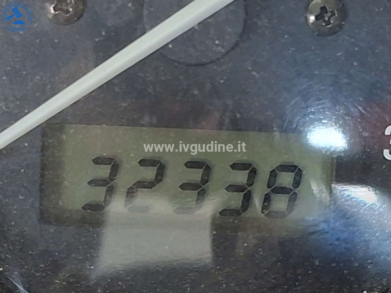 Foto 4 — (Lotto n.11) Motociclo Suzuki GSX-R 750 SRAD 1998, 749cc 99kW, con documenti di circolazione + 2 chiavi + codino monoposto + casco AGV